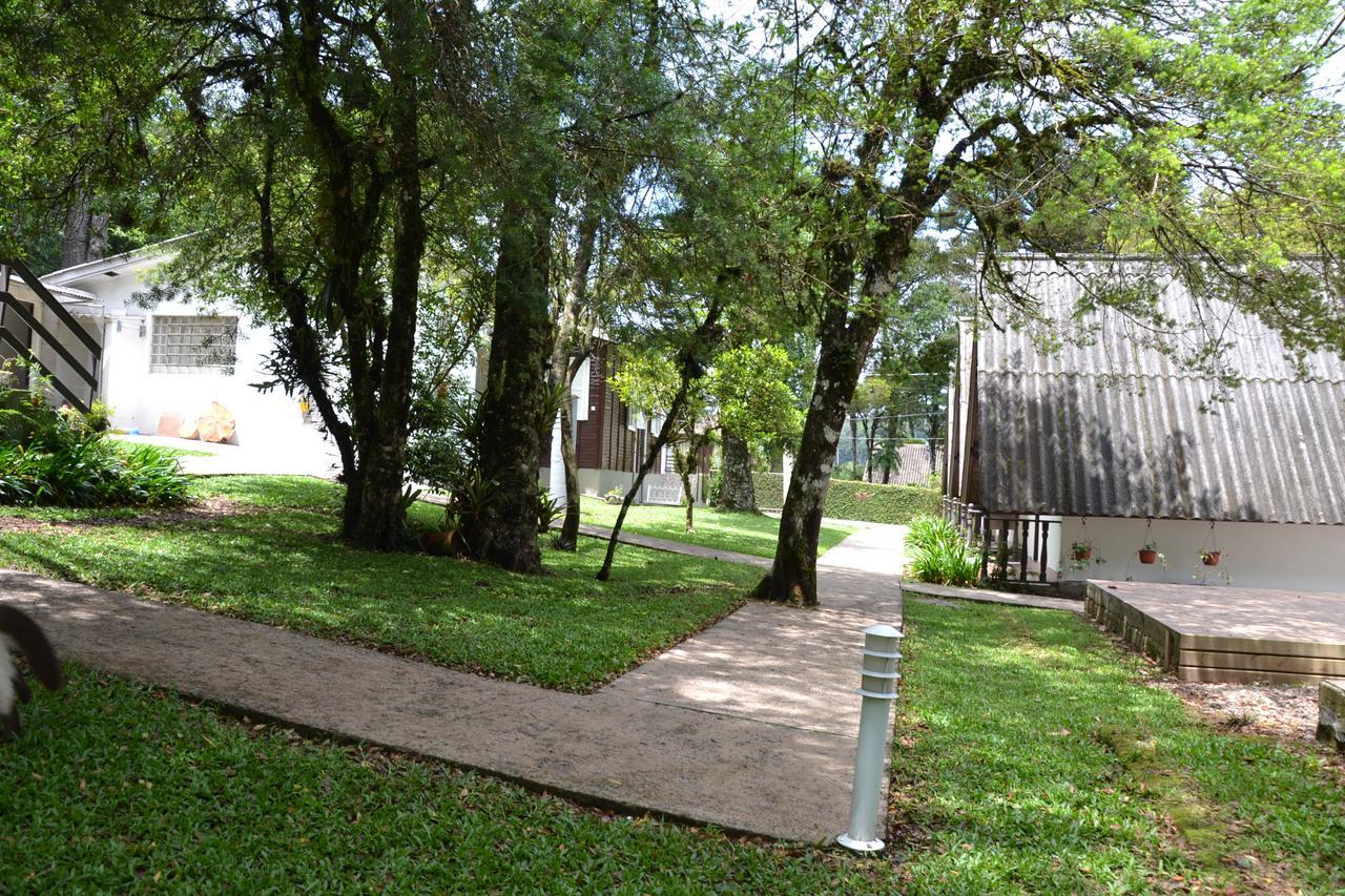 Hotel Pousada Dos Pinheiros カネラ エクステリア 写真
