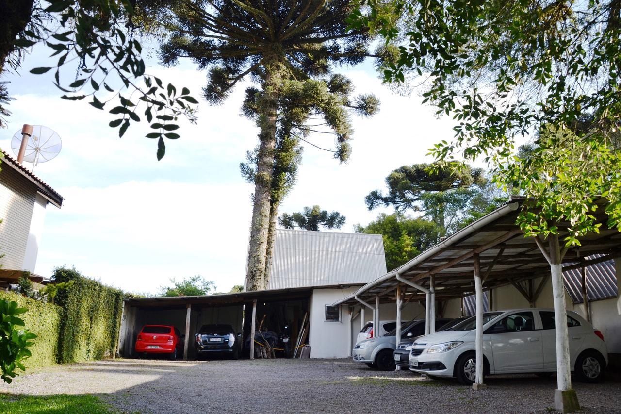 Hotel Pousada Dos Pinheiros カネラ エクステリア 写真